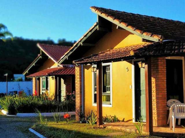 Casa em Condomínio para Venda em Florianópolis, Ponta das Canas, 1 dormitório, 1 banheiro, 1 vaga