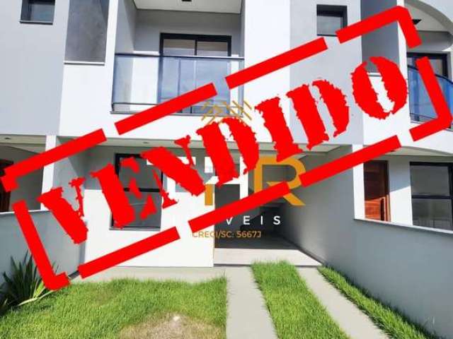 Casa com 3 quartos à venda na Travessa dos Cardeais, 1220, Forquilhas, São José por R$ 440.000