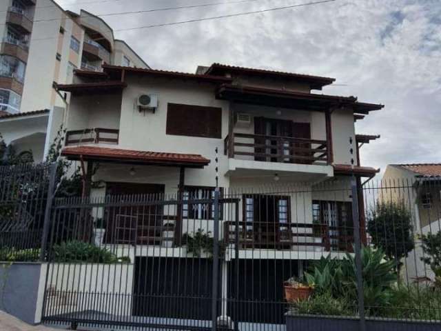 Casa com 4 quartos à venda na Rua Tenente Joaquim Machado, 12, Capoeiras, Florianópolis por R$ 1.450.000