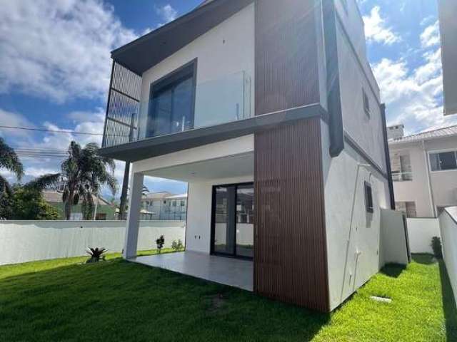 Casa com 3 quartos à venda na Rua Arthur Sell, 9521, Nova Palhoça, Palhoça por R$ 800.000