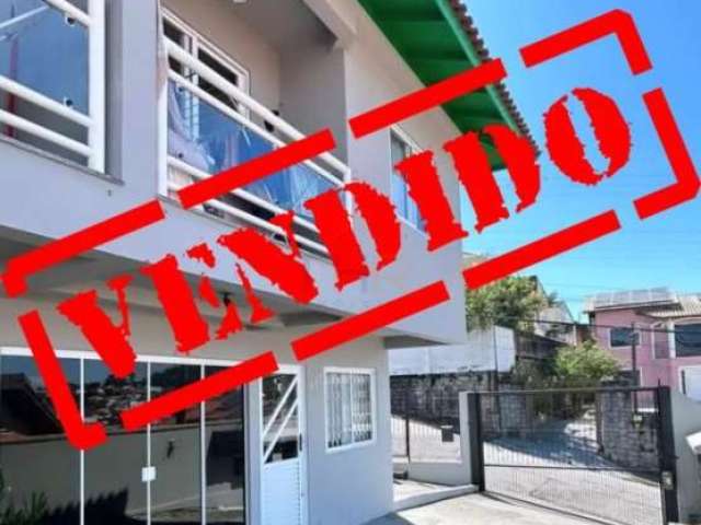 Casa com 3 quartos à venda na Rua João Ambrósio da Silva, 334, Ipiranga, São José por R$ 375.000