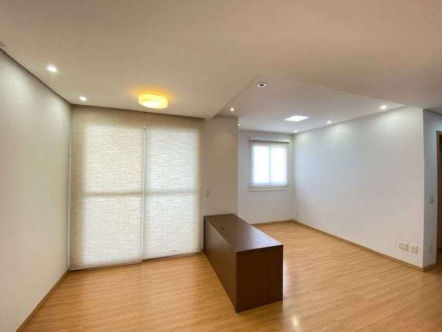 DUE TORRI - R$ 600.000 - Apartamento à venda, 2 dormitórios (1 suíte), 69m², 2 vagas, Analisa Permu