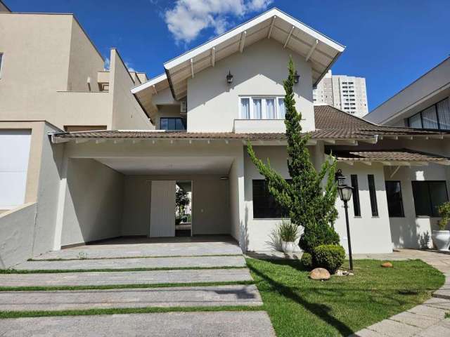 VALE DAS ARAUCARIAS - R$ 2.100.000 - Sobrado à venda, 3 dormitórios (1 suíte), 273 m², 4 Vagas, Ana