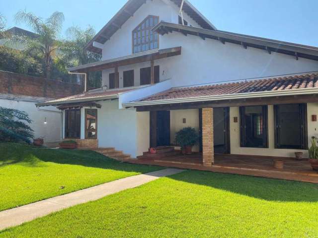 BELA SUIÇA - R$ 4.250.000 - Casa á venda, 5 dormitórios (3 suítes), 650m², 2 vagas, Londrina-PR.