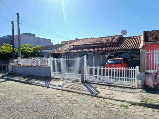 Casa no Bairro Enseada