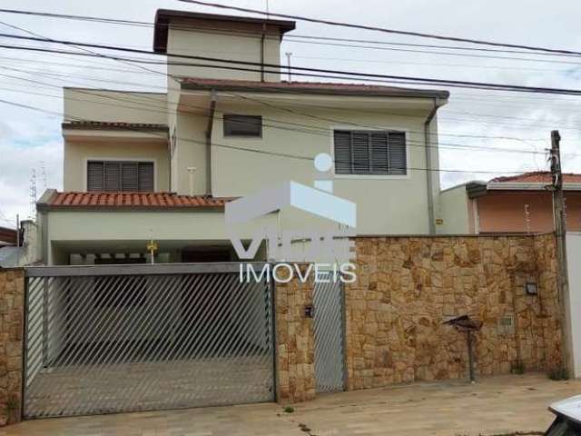 Alugo casa em campinas, bairro jardim santa genebra, três quartos, cozinha planejada, rancho coberto churrasqueira, quatro vagas de garagem,