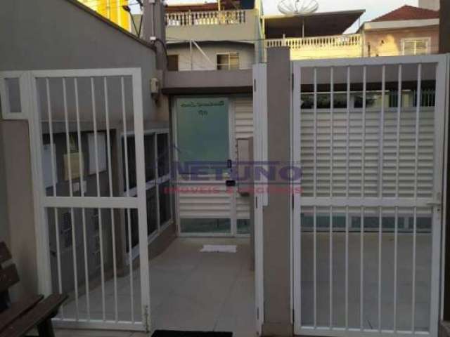 Condominio na Vila Medeiros com 02 dorms, sala de estar, cozinha, lavanderia, (sem vaga) ótimo local