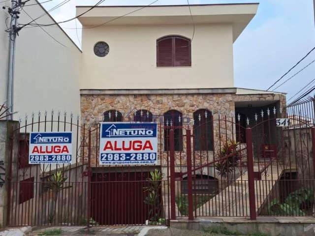 Sobrado com 3 quartos sendo 1 suíte e depêndencia de empregada na Vila Medeiros.