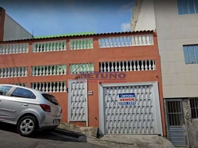 Sobrado com Edicula