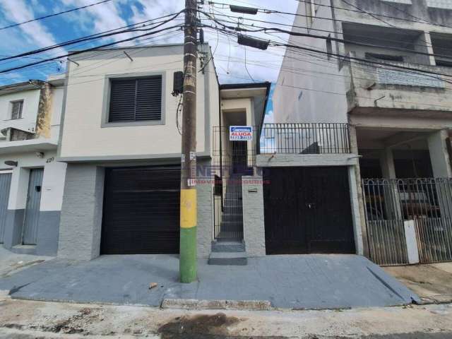 Casa com 1 quarto, cozinha, banheiro e área de serviço ampla na Vila Gustavo