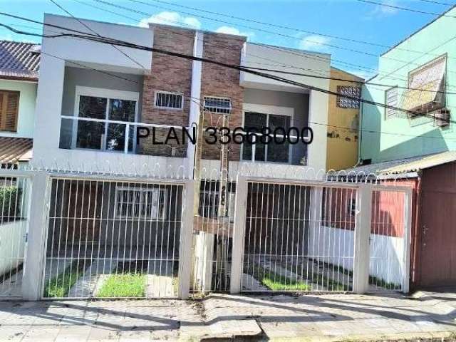 Imperdível Casa à Venda em Porto Alegre-RS, no Bairro Jardim São Pedro: 3 Quartos, 1 Suíte, 2 Salas, 3 Banheiros, 3 Vagas, 140m².