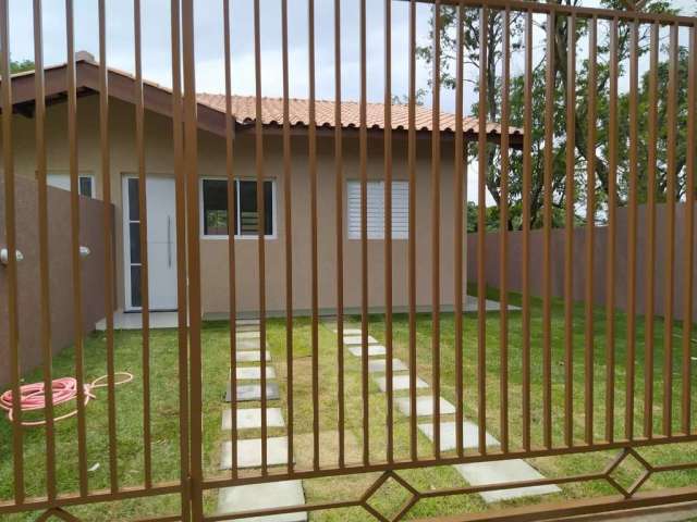 Casa com 2 quartos à venda na Travessa São João, --, Jardim Santo Antônio, Atibaia por R$ 380.000