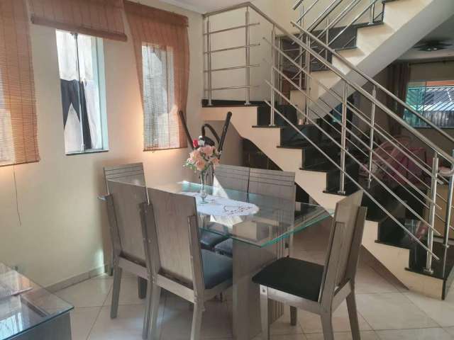 Casa com 3 quartos à venda na Rua Bom Jardim da Serra, --, Jardim Jovaia, Guarulhos por R$ 600.000