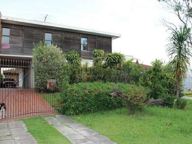 Casa Padrão para Venda em Guabirotuba Curitiba-PR