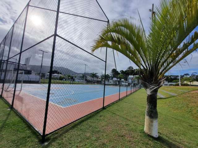 Casa à Venda em São João do Rio Vermelho - 204m², 3 Dormitórios