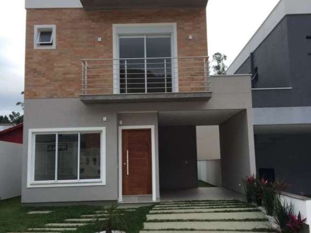 Casa de 3 dormitórios em Recanto dos Açores - Florianópolis | 130m² | 3 suítes | R$1.295.800,00 para venda e locação