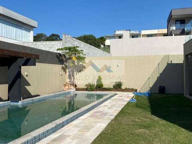 Casa 4 Dorms em Ingleses, Florianópolis - 240m², R$2.200.000