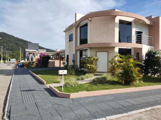 Casa alto padrão - condomínio em Ingleses  -  Florianópolis