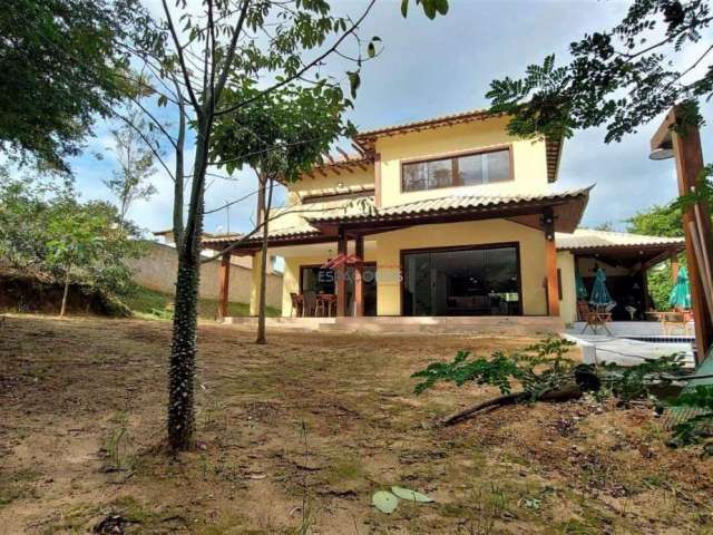 Linda casa à venda no canto esquerdo de geribá