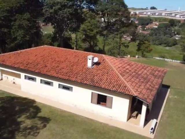 Excelente sitio de 34.463 m²/casa sede/piscina/ espaço gourmet à venda em bragança paulista