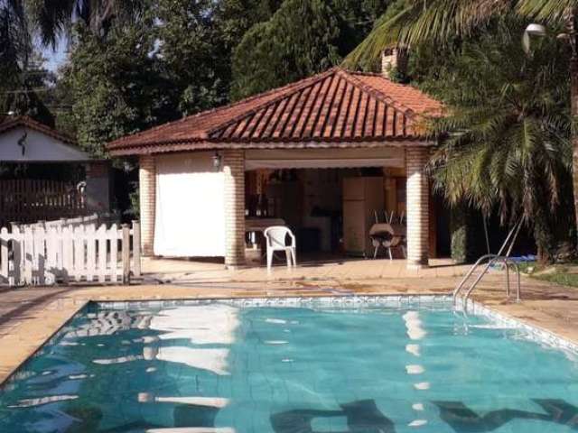 Excelente chácara de 9.000 m²/casa sede/piscina/espaço gourmet à venda em mogi das cruzes