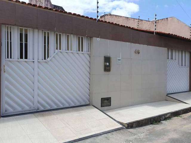 Casa 3 quartos em Luzia - Aracaju - SE