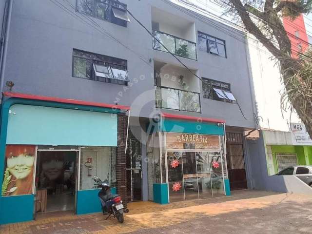 Prédio comercial e residencial na avenida paraná