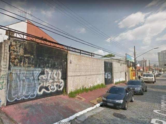 Terreno comercial de 2.600m² à venda ou locação na Vila Carrão, São Paulo-SP: oportunidade imperdível!