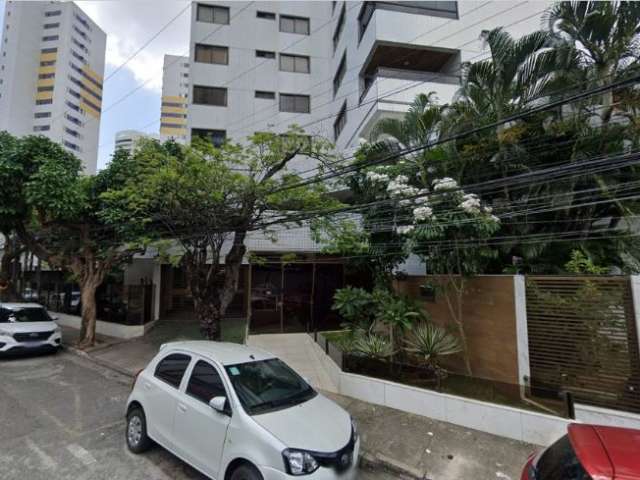 Apartamento no Bairro das Graças com 4 quartos sendo 2 suítes com 177m² por R$ 1.200.000,00.