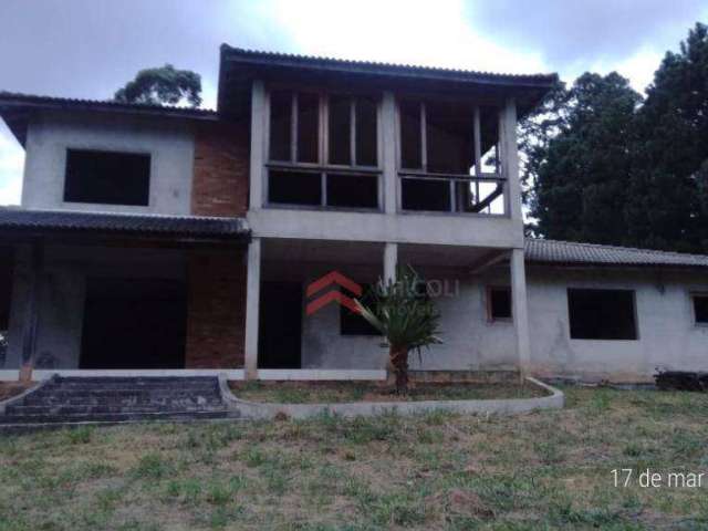 Casa com 03 dormitórios à venda, 450 m²- Clube dos Oficiais - São Roque/SP