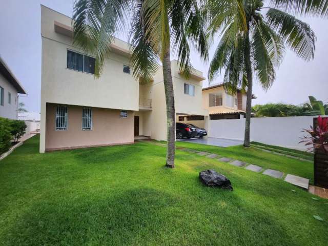 Casa com piscina em Vilas do Atlântico.