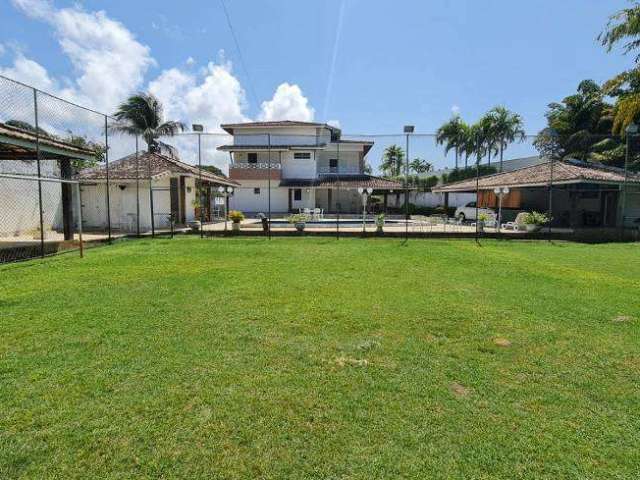 Casa alto padrão Cond. Vilas do Atlântico.