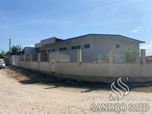 Casa para Venda em Balneário Barra do Sul, Pinheiros, 3 dormitórios, 2 banheiros