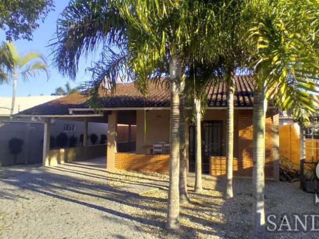 Casa para Venda em Balneário Barra do Sul, Pinheiros, 2 dormitórios, 2 banheiros, 3 vagas