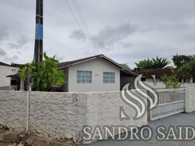 Casa para Venda em Balneário Barra do Sul, Centro, 3 dormitórios, 1 suíte, 1 banheiro, 1 vaga