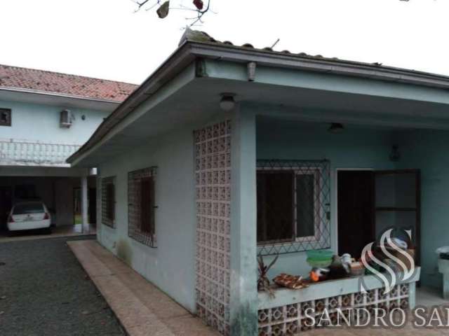 Casa para Venda em Balneário Barra do Sul, Centro, 3 dormitórios, 2 suítes, 2 banheiros, 1 vaga