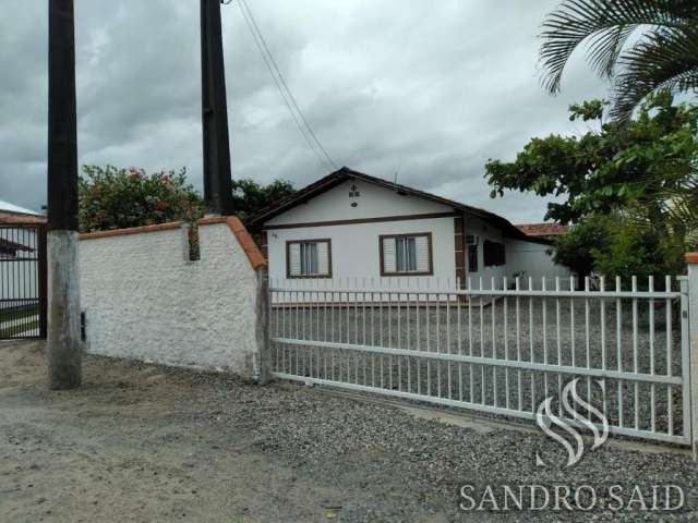 Casa para Venda em Balneário Barra do Sul, Centro, 2 dormitórios, 1 banheiro, 2 vagas