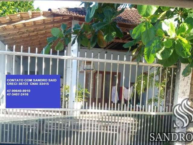 Casa para Venda em Balneário Barra do Sul, Costeira, 4 dormitórios, 2 banheiros, 3 vagas