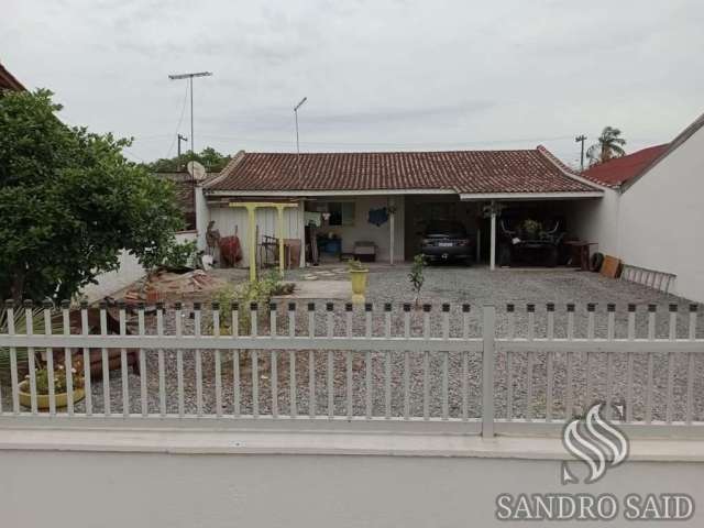 Casa para Venda em Balneário Barra do Sul, Centro, 2 dormitórios, 2 banheiros, 2 vagas