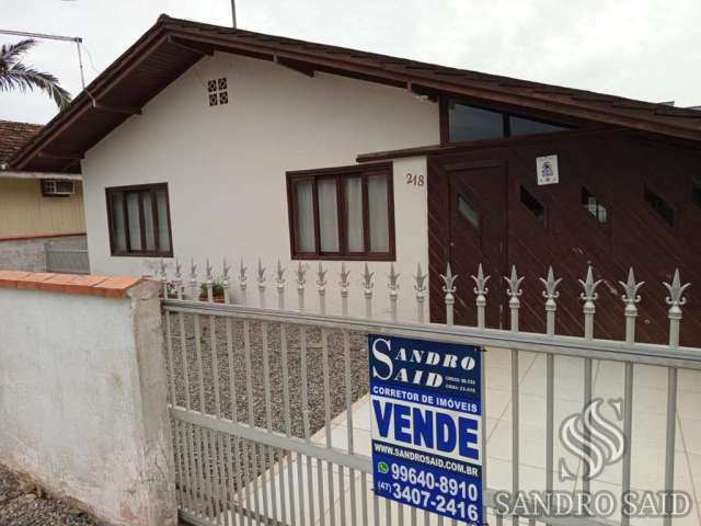 Casa para Venda em Balneário Barra do Sul, Costeira, 3 dormitórios, 1 banheiro, 3 vagas