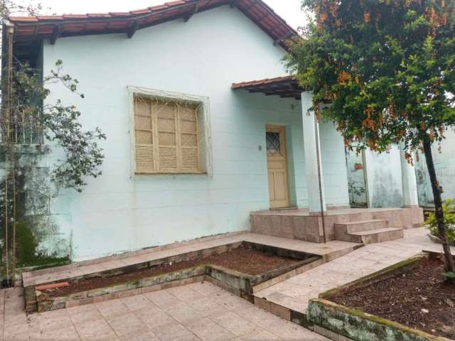 Casa com 3 quartos à venda na das Camélias, 309, Nova Suíssa, Belo Horizonte por R$ 1.180.000