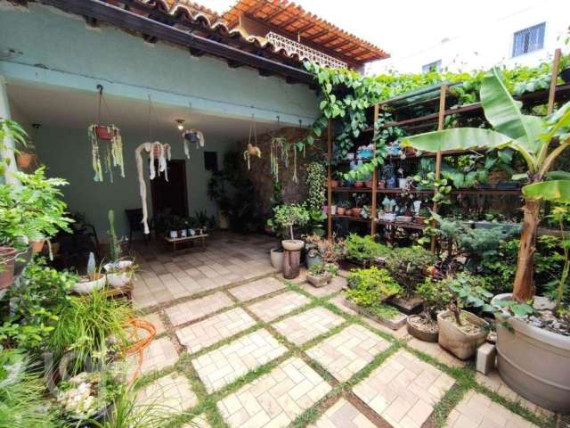 Casa em condomínio fechado com 4 quartos à venda na Rua Albita, 588, Cruzeiro, Belo Horizonte por R$ 2.000.000