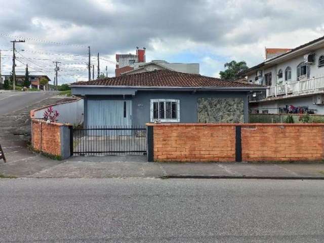 CASA no IRIRIÚ com 4 quartos para LOCAÇÃO, 200 m²