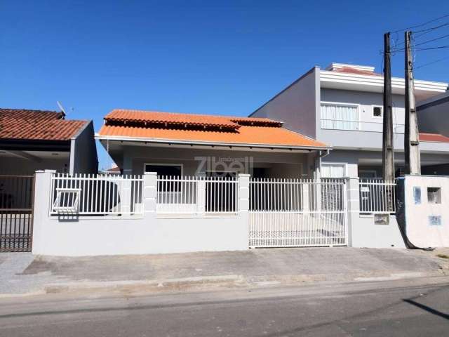 CASA no ADHEMAR GARCIA com 2 quartos para LOCAÇÃO, 100 m²