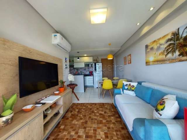 Excelente apartamento em condomínio a beira mar