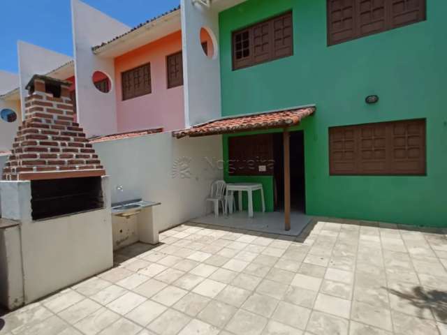 Casa Duplex em Condomínio com Piscina – Tamandaré