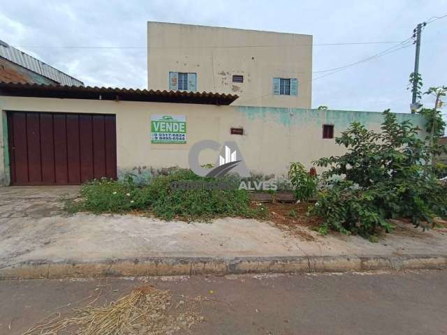 Casa sobrado a venda  vila oliveira Aparecida de Goiânia,04 Quartos sendo 2 suíte, ótima localização, ao lado avenidas Diamante,Valor R$380.000,00