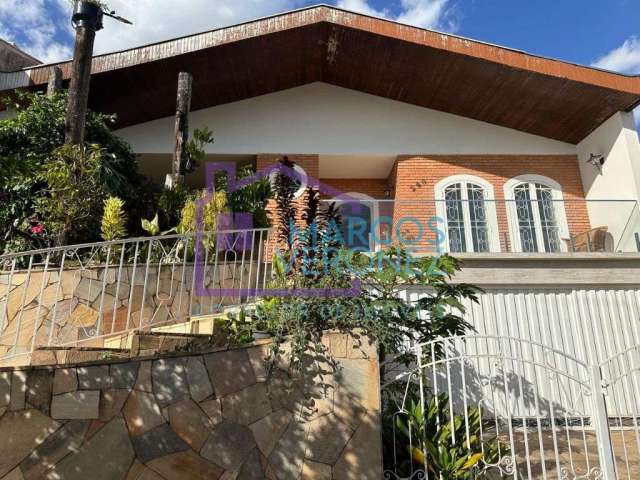 Casa com 4 quartos à venda na Ana Carla, Marília , 280 m2 por R$ 830.000