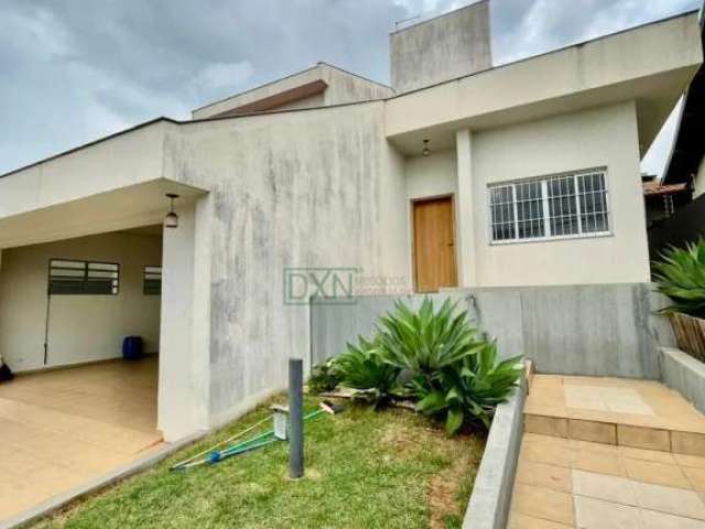 Sobrado Jardim Vila Rica com 03 quartos sendo 01 suíte Master em Cambé