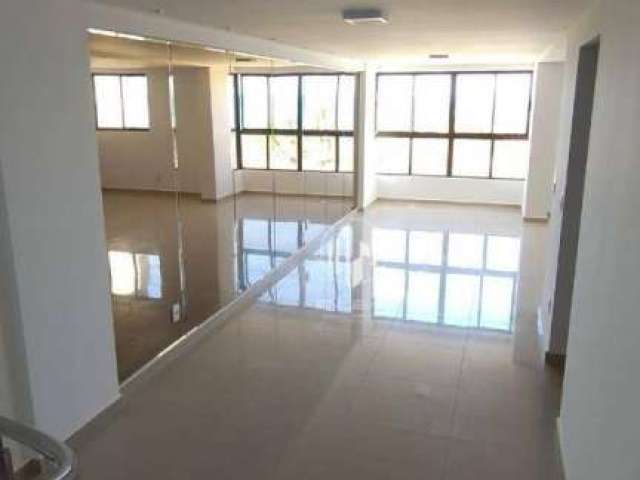 Cobertura Duplex com 378M2 na beira-mar de Intermares